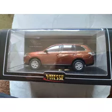 Miniatura Mitsubishi Outlander Escala 1:43