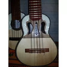 Charango Profesional Excelente Sonido Y Afinación Un Año De 