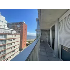 Alquiler Apartamento 2 Dormitorio, Gran Terraza Con Vista Lateral Al Mar!