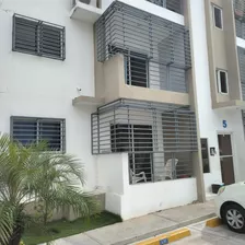 Vendo Apartamento En El Residencial Manantial De Colinas Próximo Al Olé, Av. Jacobo Majluta, Santo Domingo Norte, República Dominicana