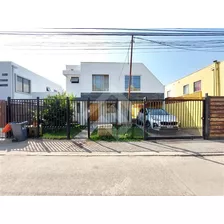 Casa En Venta De 3 Dorm. En Maipú