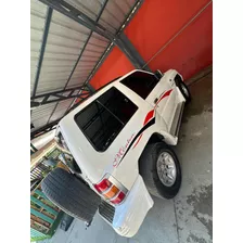 Jeep Mitsubishi Montero