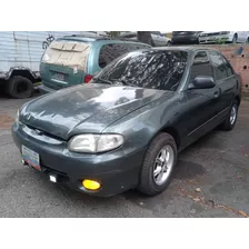 Hyundai Accent 4 Puertas