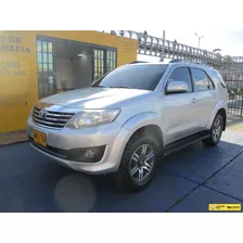 Toyota Fortuner Urbana Sr5 4x2 2700cc At Aa