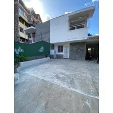 Se Alquila Casa Comercial 150 M2 4h/3b/2pe Colinas De Bello Monte 