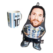 Cojín Mini Lionel Messi Chiquito + Mug Messi Argentina