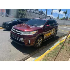 Toyota Highlander Americana