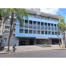 En Alquiler Edificio En Comercial De Oficina Con 20 Oficinas Y 18 Parqueos 4to Niveles 