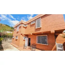 L. P. Venta Casa Espaciosa, Res. Portachuelo, Urb. Colinas De Guataparo, Valencia Solo Clientes