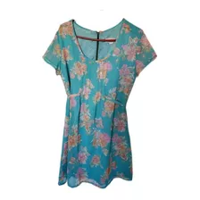 Bello Vestido Color Calipso, Con Diseño Floral. Talla 44 / L