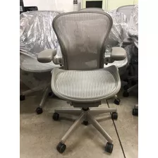 Cadeira Herman Miller Aeron Tamanho B