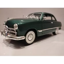 Ford 1950 Esc 1 18 Colección Solido 24cm As Uauto A Escala