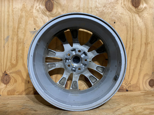 Rin Aluminio 17x7.5 Chevrolet Malibu 2016 - 2018 5 Birlos Foto 5