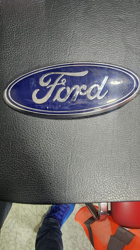 Foto de Emblema Persiana Del Original Ford Explorer 