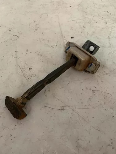 Limitador Da Porta Traseira Direita Da S10 2015
