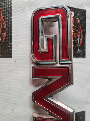 Emblema Frontal Gmc Yukon 1500 2500 Sierra 07/15 Foto 3