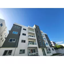 Apartamento En Alquiler Ave. República De Colombia