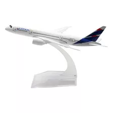 Avião Comercial Airbus / Boeing - Miniatura De Metal - 15cm Cor Latam Airlines - Boeing 787