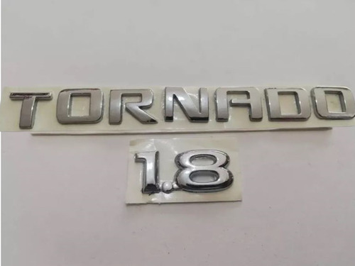 Emblemas Chevrolet Tornado 1.8 Letras Cromadas Foto 2