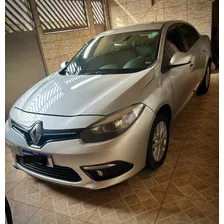 Renault Fluence 2015 2.0 Dynamique Hi-flex 4p