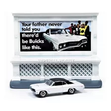 Buick Gs 400 1967 + City Billboard - Johnny Lightning 1/64