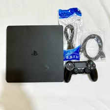 Playstation 4 Slim 500gb Ps4 - Cor Preto Ônix - Edição Standard - Sony Original + 1 Controle + 1 Jogo Mídia Física + Cabos