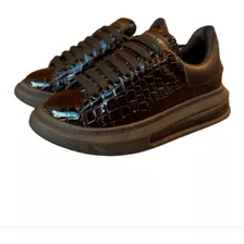 Zapatillas Tipo Álexander Milán Charoladas Negra 