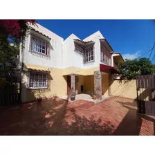 Oportunidad Casa De 3 Hab 2 Niveles Arroyo Hondo 2 Con Patio