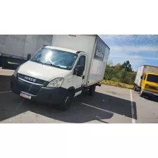 Iveco Daily Chasis 2015 3.0 35s14 3750 Cab. Simples 2p