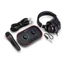 Focusrite Vocaster One Studio Kit De Interfaz Para Podcast