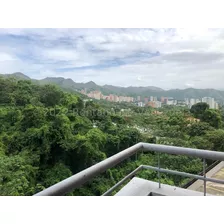 Si Deseas Vivir En Una Zona Tranquila Con Hermosa Vista A La Montana En Unas De Las Mejores Zonas De La Ciudad, Adquiera Este Amplio Apartamento En Obra Gris Para Remodelar A Su Gusto. Edificio Entabl