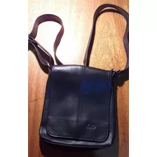 Cartera Negra Chica Tipo Bolso Marca Kio 