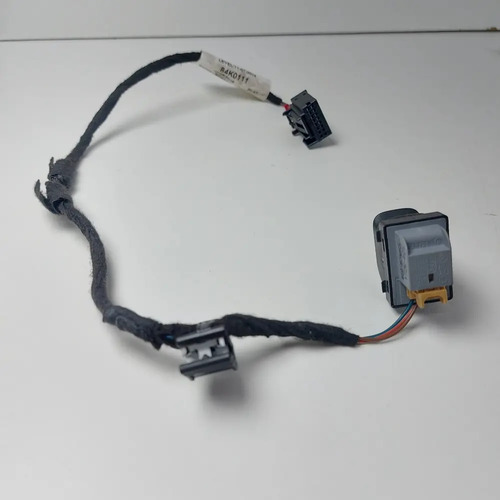 Chicote Porta Traseira Esquerda Audi Q3 2016 8u0971693