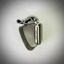 Apple Watch 4 Celular / Aço / Pulseira Milanesa