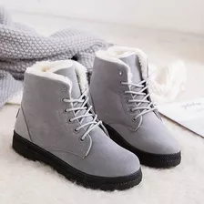 Bota Estilo Tênis Toda Forrada Com Pelos Para Inverno