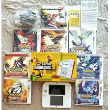 Nintendo 2ds Caja, Cargador, Manual Y 7 Juegos Pokemon 3ds 