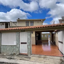 Casa En Venta. Colinas De Santa Monica.