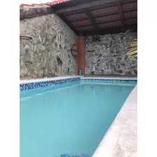 Se Alquila Casa Grande En Santo Domingo Con Piscina