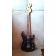 Guitarra Electrica Tipo Stratocaster De Vargas