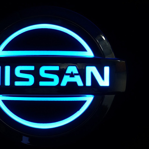 Nissan Llev La Luz Del Coche Del Logotipo 11.7cm X 10cm Foto 9