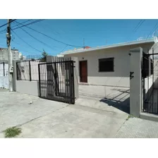 Casa En Alquiler Malvin Lado Norte 2 Dormitorios Con Garage Entrada Para Auto