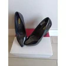 Zapatos De Charol Negro