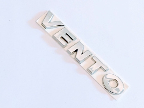 Emblema Vento Volkswagen Letra Foto 2