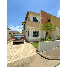 Moderno Y Amplio Townhouse En Venta Amoblado O No, Ubicado En Athenea Place, Villa Granada, En Puerto Ordaz