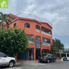 Edificio En Venta En Arroyo Hondo 