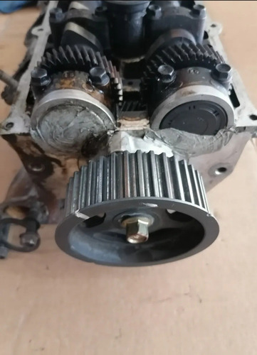 Cabeza De Motor Izquierda De Isuzu Axiom 2002 3.5 Usada Foto 7