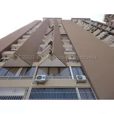 Apartamento En Venta En Centro Polo Torre C Caracas. Colinas De Bello Monte 23-27987 Mvg 