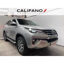 Toyota Hilux Srx V6 4x4 7 Pasajeros 2019 Excelente!