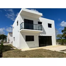 Casa En Alquiler En La Urbanización Más Nueva Y Exclusiva De Bavaro, Punta Cana