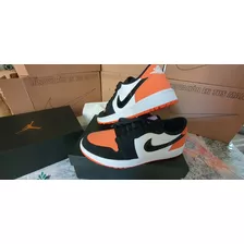 Tenis Air Jordan 1 Low Negro Con Naranja Golf